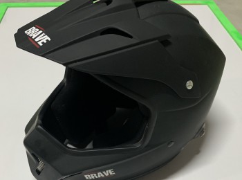 Casco brave solo estrenado
