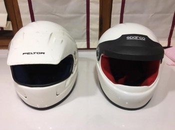 Cascos con interfonos peltor.