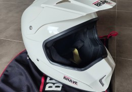 Casco brave