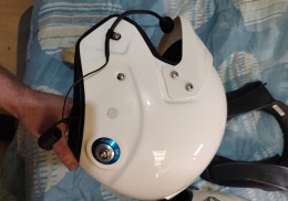 Se venden dos cascos sparco con seis carreras