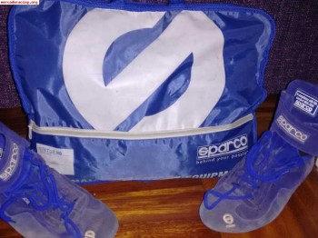 Se vende mono sparco y zapatillas todo homologado