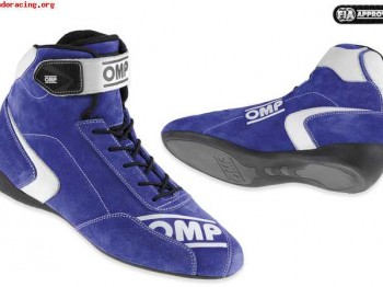 Se venden botines omp first talla 43 azules