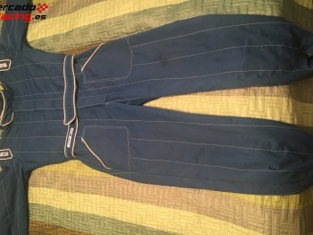 Se vende mono sparco talla 54