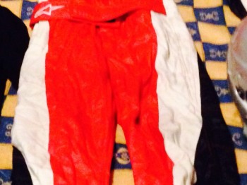 Se vende mono alpinestars talla 50