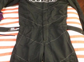 Se vende mono alpinestars casi nuevo