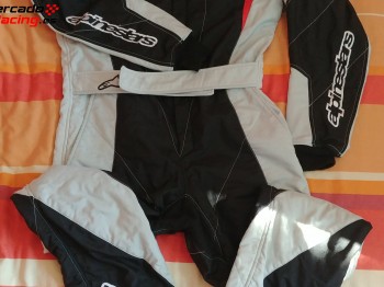 Vendo precioso mono alpinestars gp pro suit talla 54 y botin