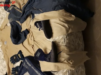 Se vende equipación completa de piloto