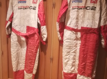 Se venden 2 monos copa c2 !!!!!