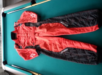 Mono alpinestars  talla 48