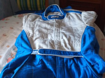 Vendo mono de competicion