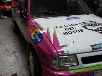 Corsa gsi con documentación antigua