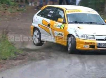 Se vende opel por cambio de proyecto