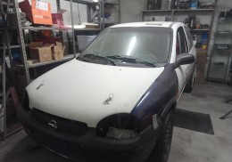 Opel corsa b autocros