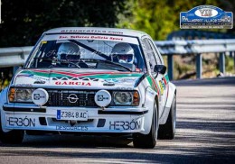 Vendo opel ascona b réplica 400