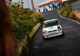 Se vende opel corsa a gsi con homologación mixta 