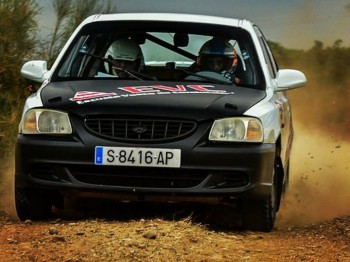 Se vende hyundai accent cup de tierra