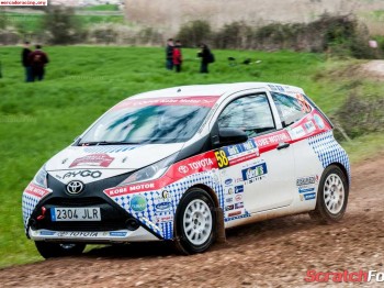 Se vende toyota aygo copa kobe 2016