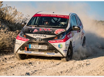 Se vende toyota aygo copa kobe tierra