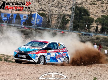 Venta o alquiler toyota aygo copa kobe tierra