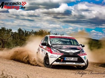 Se vende toyota aygo de tierra n3