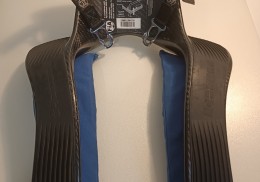 Se vende hans schroth racing carbono.