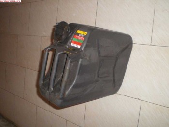 Se venden garafas de combustible 