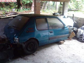 Carroceria 205 gti con puente trasero y cuna 300euros