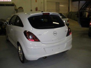 Vendo parachoques delantero,trasero y silencioso trasero con