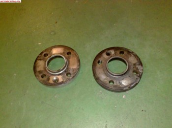 Vendo separadores de renault de 1.6 cms 30 €.