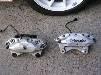 Pinzas brembo cuatro pistones de fiat coupe