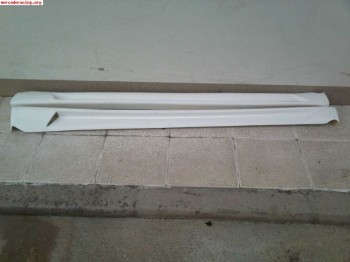 Vendo faldones para corsa b