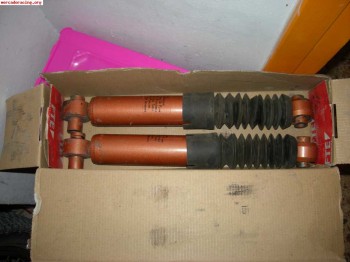 Vendo/cambio suspension trasera kayaba saxo/106