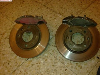 Vendo juego pastillas de freno con discos y pinzas peugeot 5
