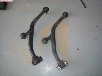 Se venden trapecios para 106 o saxo con avances 