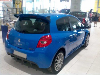 Vendo aleron copa clio 200cv.