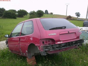 Carroceria documentada de saxo vts 8v 150€