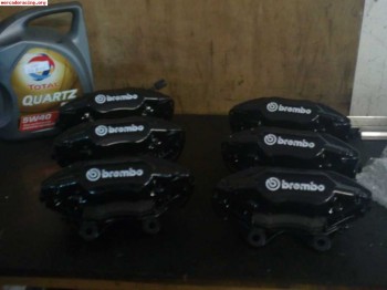 Pinzas brembo 4 pistones.