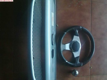 Se vende parrilla y volante de saxo vts