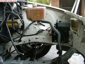 Carroceria megane cup con motor