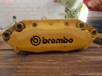 Venta de pinazas de freno brembo color amarillo cuatro pisto