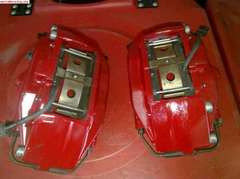 Se venden o se cabian pinzas brembo de 4 pistones