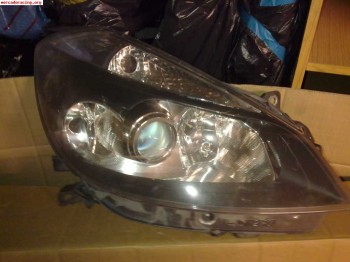 Foco derecho clio sport 200 cv