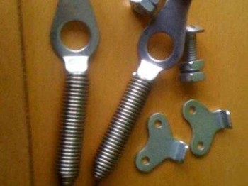 Se venden cierres de maletero de muelles