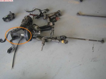 Busco pedales y soporte de saxo