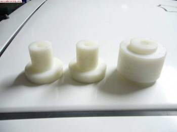 Soportes y caskillos rijidos de nailon