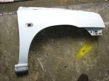 Aleta derecha de clio 16v