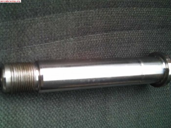 Espigos para buje trasero saxo 106