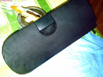 Vendo guantera tapizada en piel vuelta para saxo!!