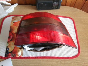 Piloto trasero derecho golf iv