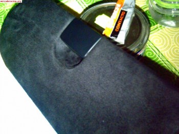 Vendo guantera tapizada en piel vuelta para saxo!!